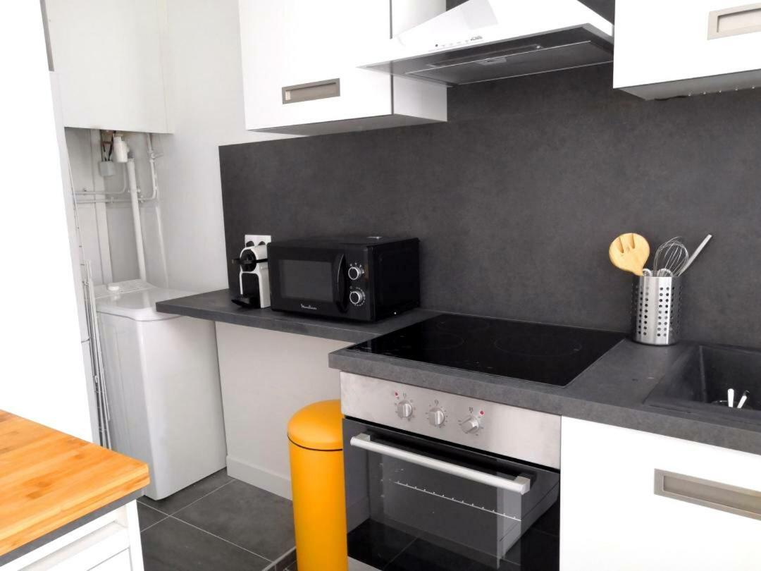 Beautifully Bright Apartment In Old Town Saint-Tropez Zewnętrze zdjęcie