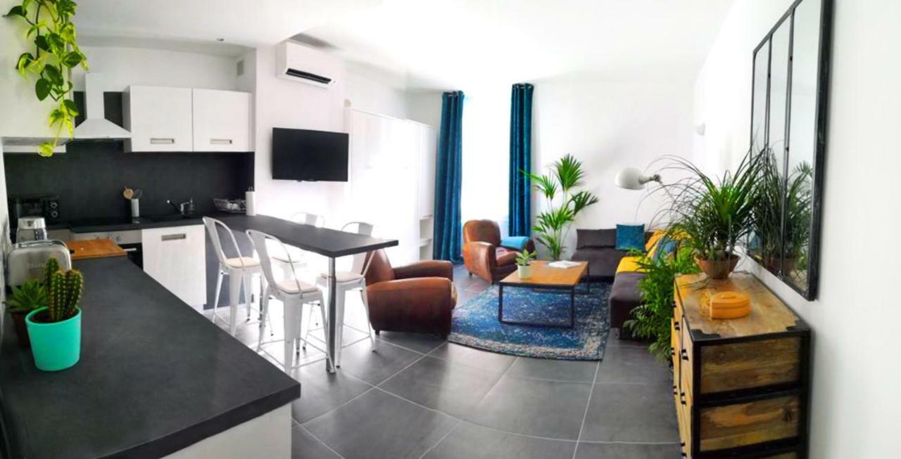 Beautifully Bright Apartment In Old Town Saint-Tropez Zewnętrze zdjęcie